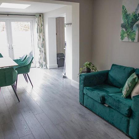 Wave Stays - Ground Floor Apartment - Outside Seating Area Cleveleys Eksteriør billede