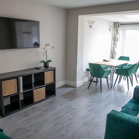 Wave Stays - Ground Floor Apartment - Outside Seating Area Cleveleys Eksteriør billede
